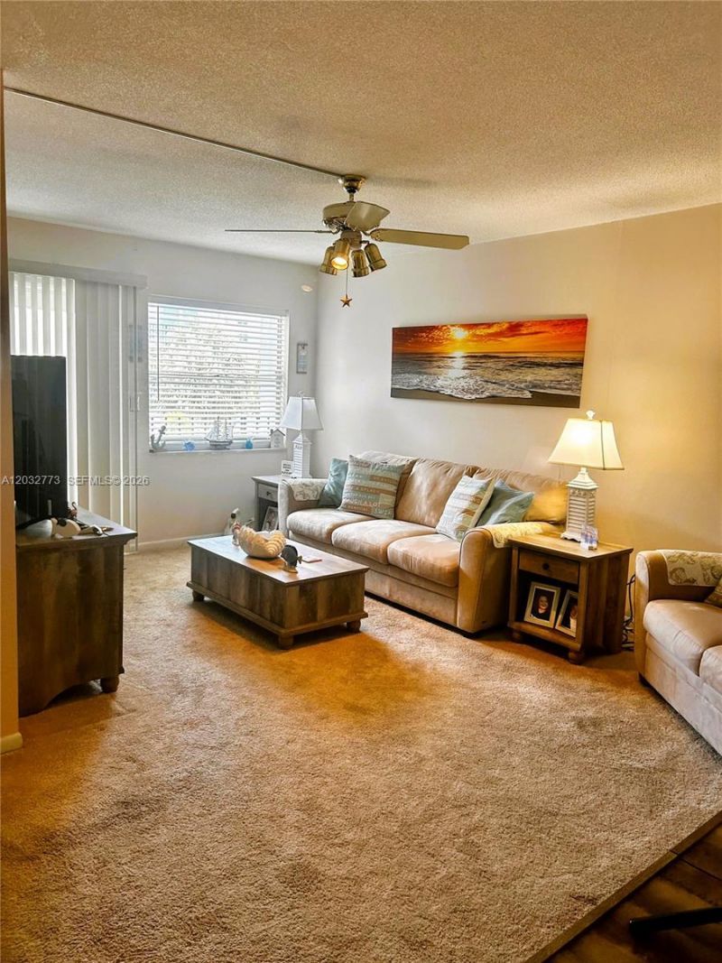 1750 Jefferson St , Unit 303, Hollywood, FL 33020 Photo