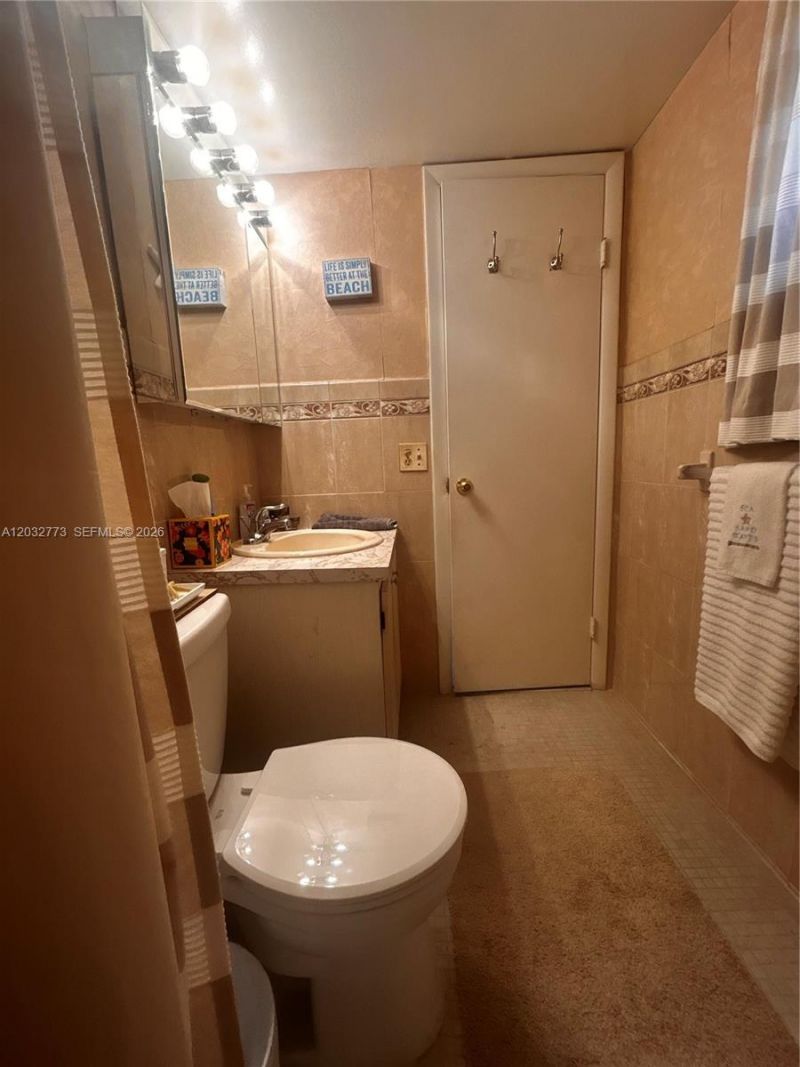 1750 Jefferson St , Unit 303, Hollywood, FL 33020 Photo