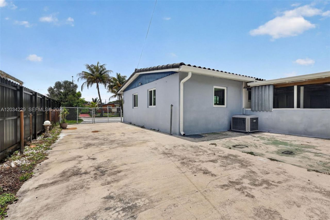 17001 NW 53rd Ct , Miami Gardens, FL 33055 Photo