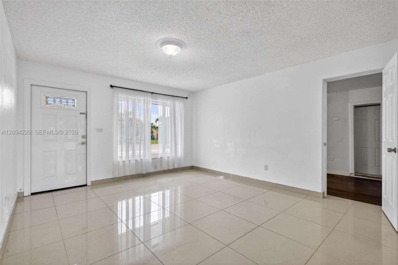 17001 NW 53rd Ct , Miami Gardens, FL 33055 Photo