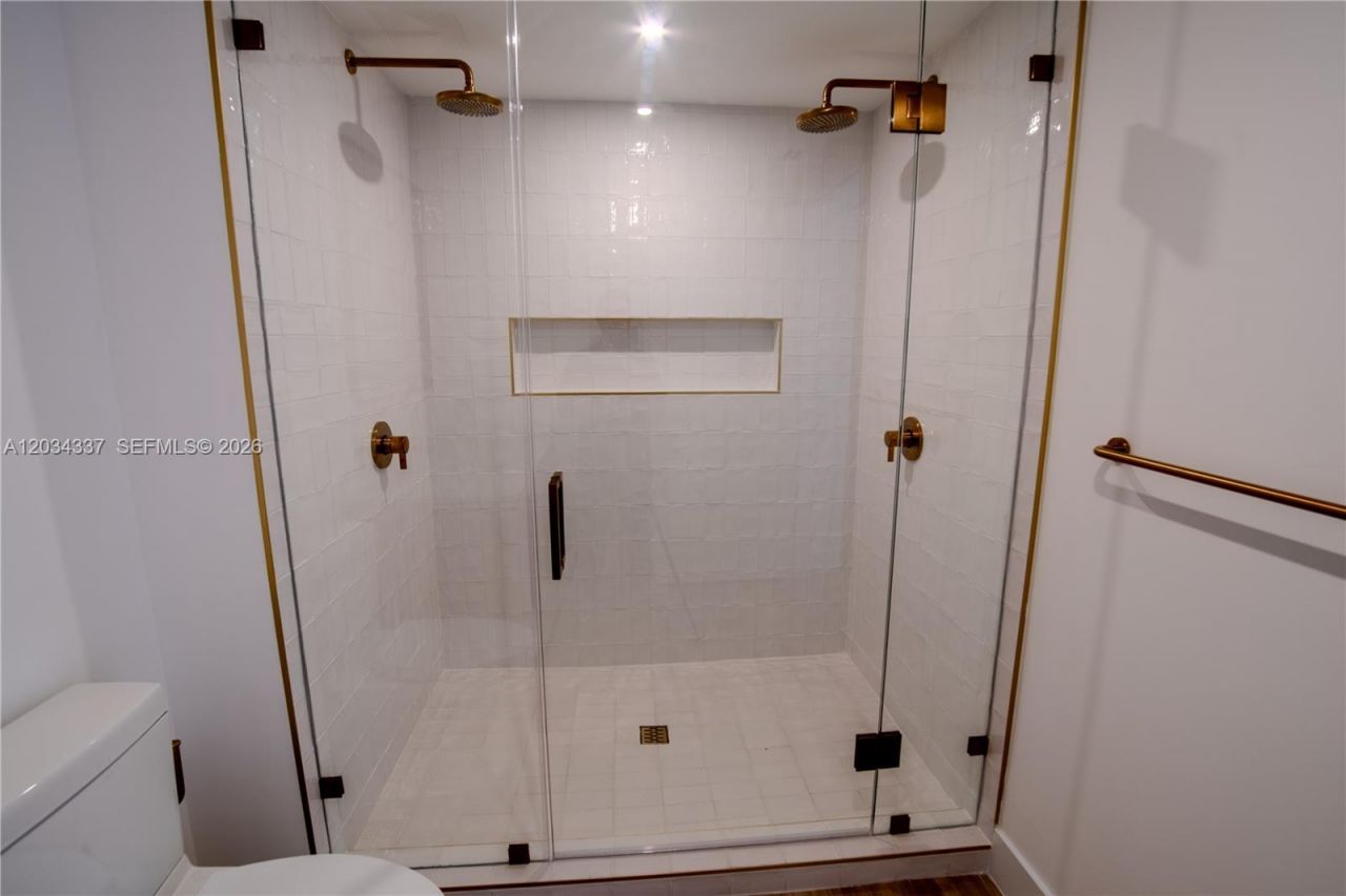 90 NE 32nd St, Unit 824, Miami, FL 33137 Photo