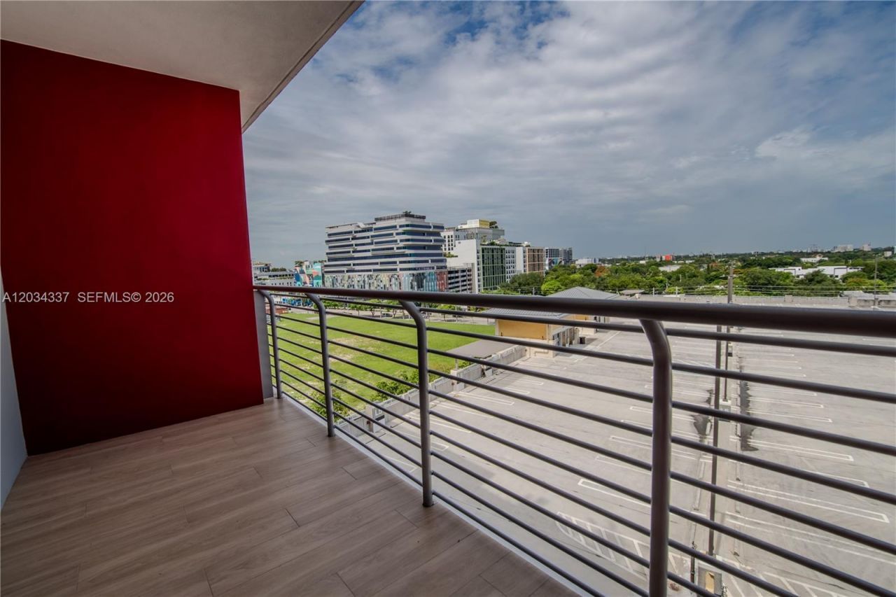 90 NE 32nd St, Unit 824, Miami, FL 33137 Photo