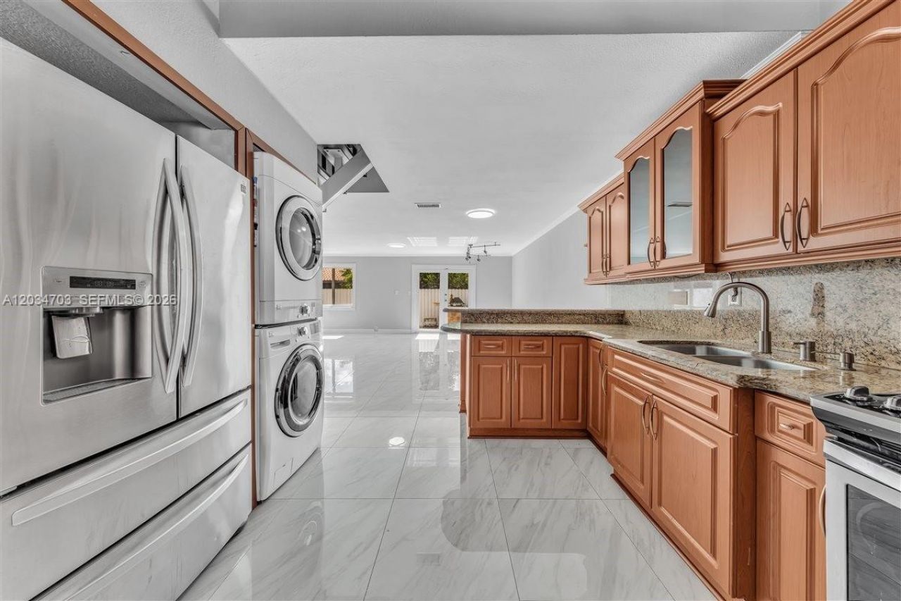 5445 W 27th Lane , Hialeah, FL 33016 Photo