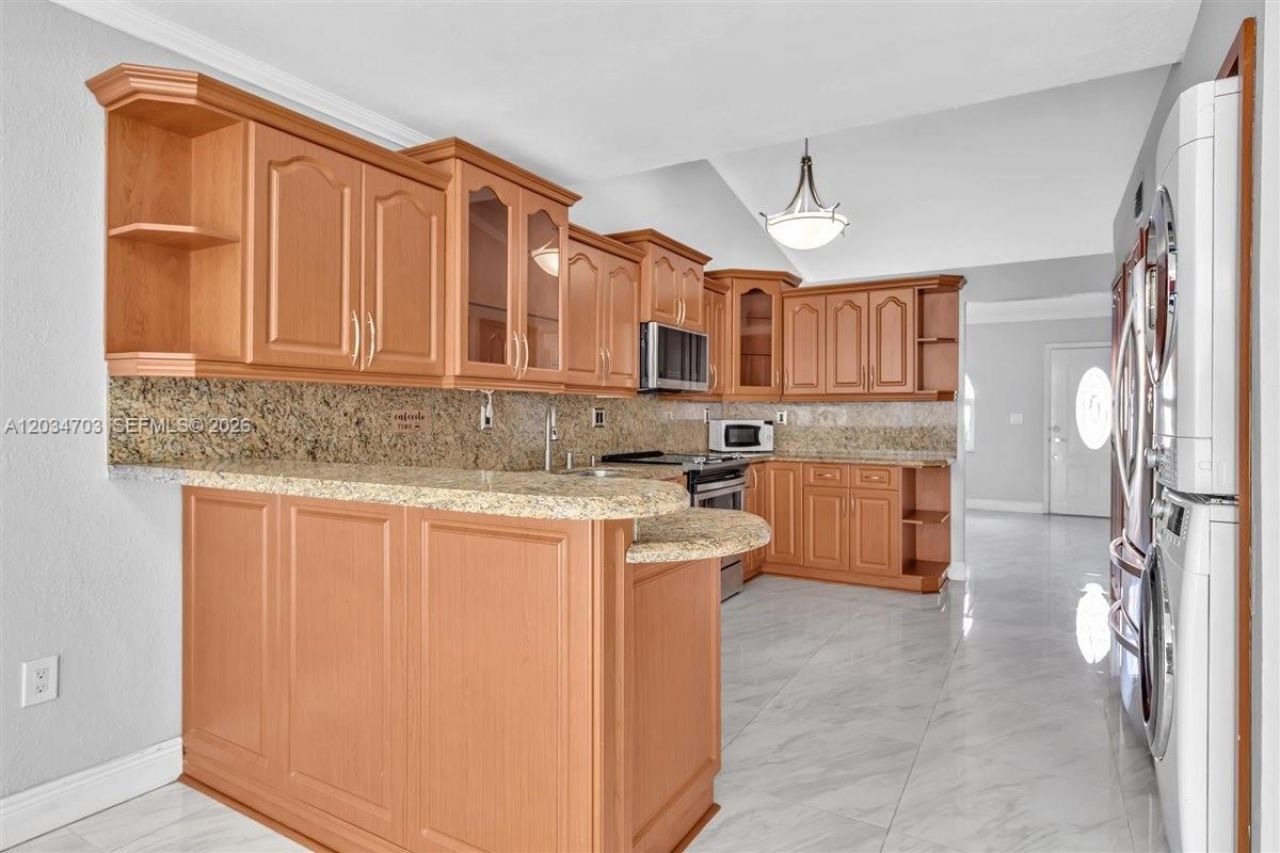 5445 W 27th Lane , Hialeah, FL 33016 Photo