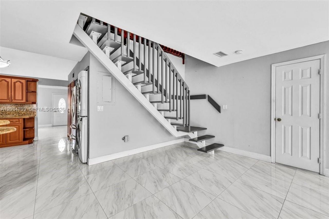5445 W 27th Lane , Hialeah, FL 33016 Photo