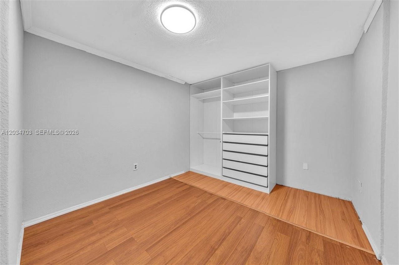 5445 W 27th Lane , Hialeah, FL 33016 Photo