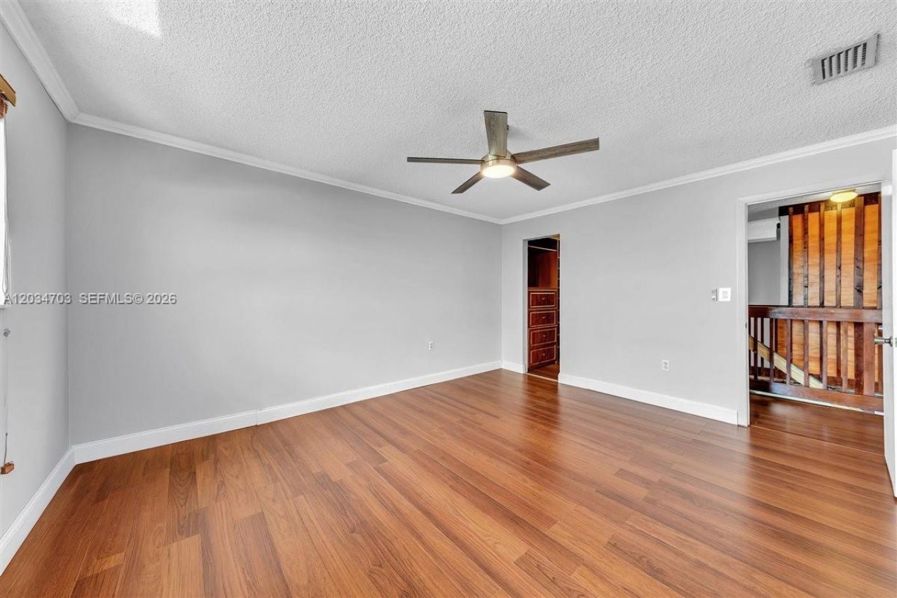 5445 W 27th Lane , Hialeah, FL 33016 Photo