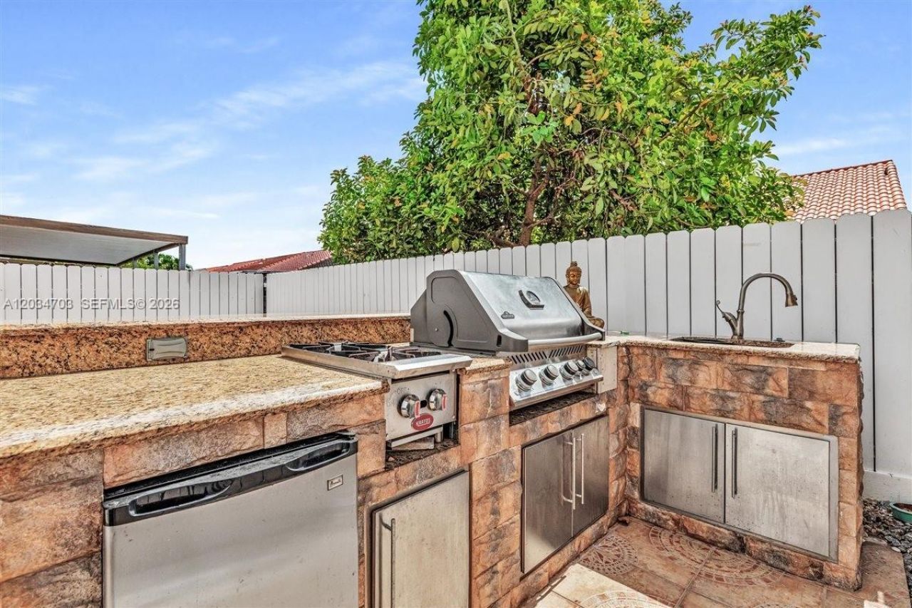 5445 W 27th Lane , Hialeah, FL 33016 Photo