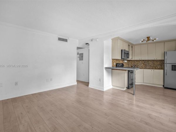 3245 Virginia St , Unit 24, Miami, FL 33133