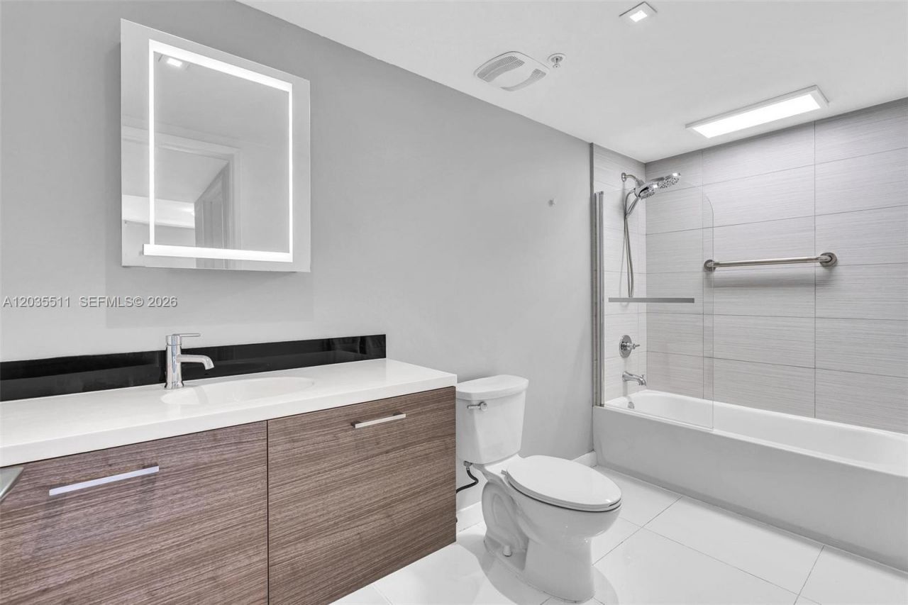 9901 E Bay Harbor Dr, Unit 802, Bay Harbor Islands, FL 33154 Photo