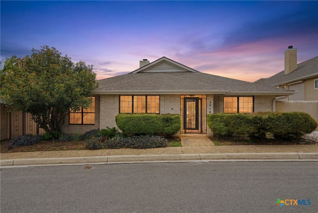 5910 Crescent Falls, Windcrest, TX 78239 Main Photo