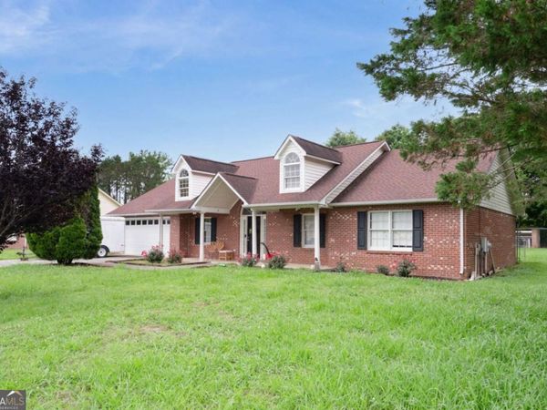 106 Magnolia Way SW, Calhoun, GA 30701