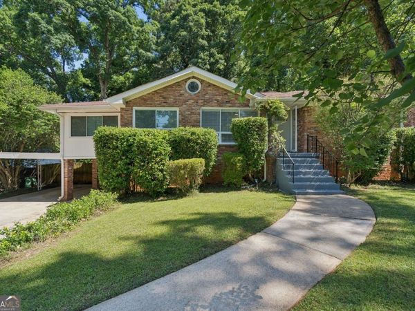3296 Betty Circle, Decatur, GA 30032