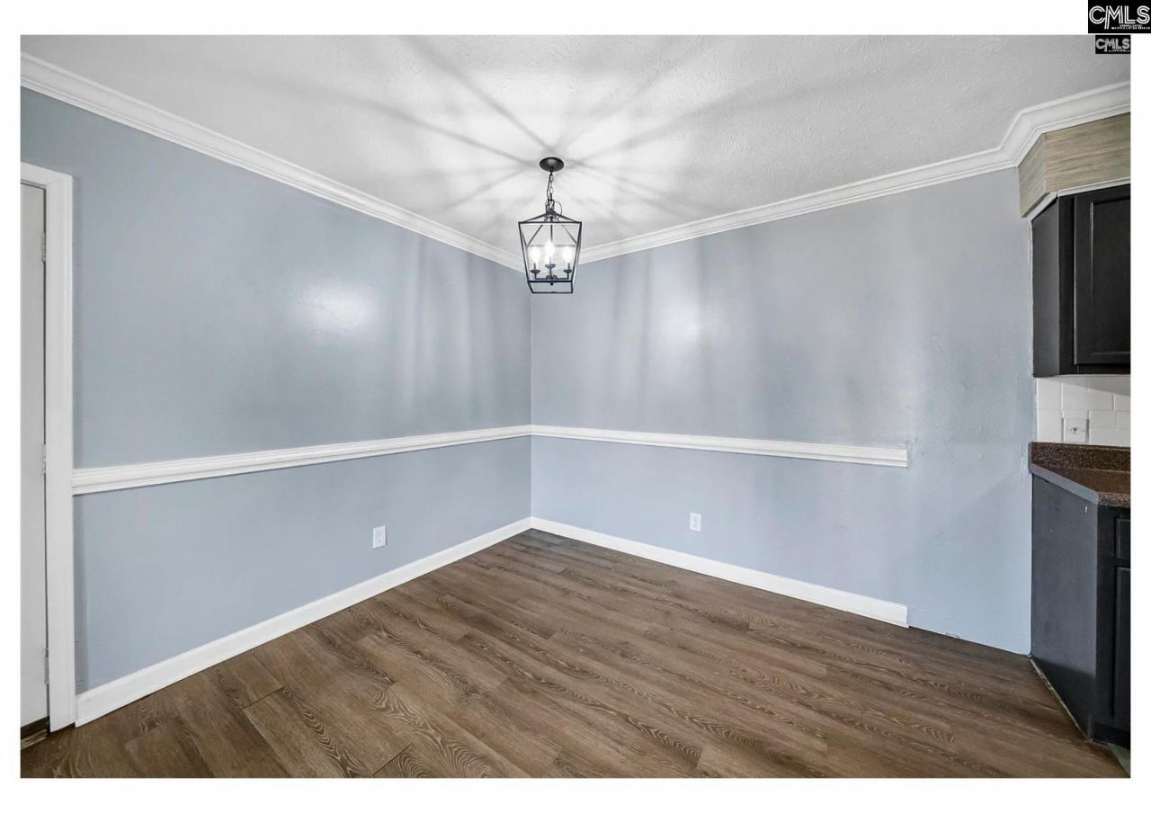 1411 Old Manor Road  Photo 4