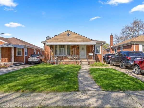 8227 Riverview Street , Dearborn Heights, MI 48127
