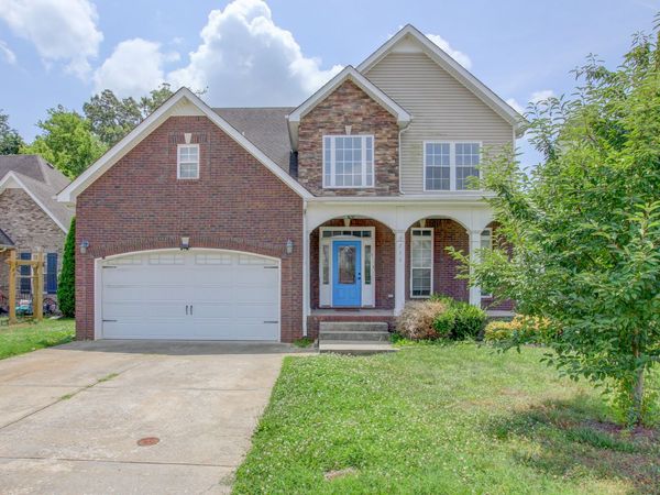 716 Cavalier Dr , Clarksville, TN 37040