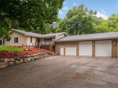 20840 Hidden Ponds Drive, Rogers, MN 55374