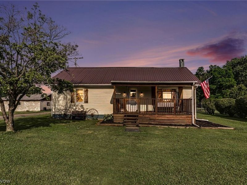 108 Washington Street, Coshocton, OH 43812 Photo 1