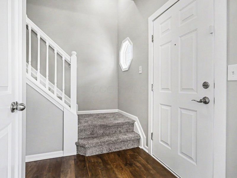 5458 Spring River Avenue , Dublin, OH 43016 Photo 3
