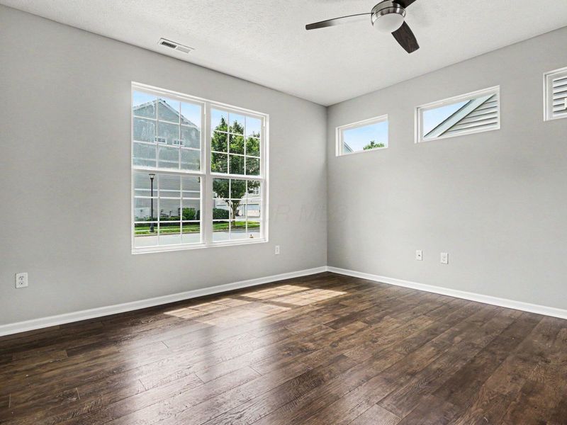 5458 Spring River Avenue , Dublin, OH 43016 Photo 7