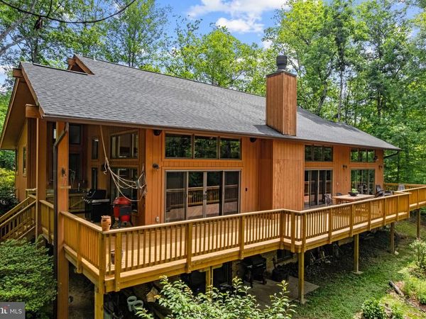 7923 CUB DRIVE, MARSHALL, VA 20115