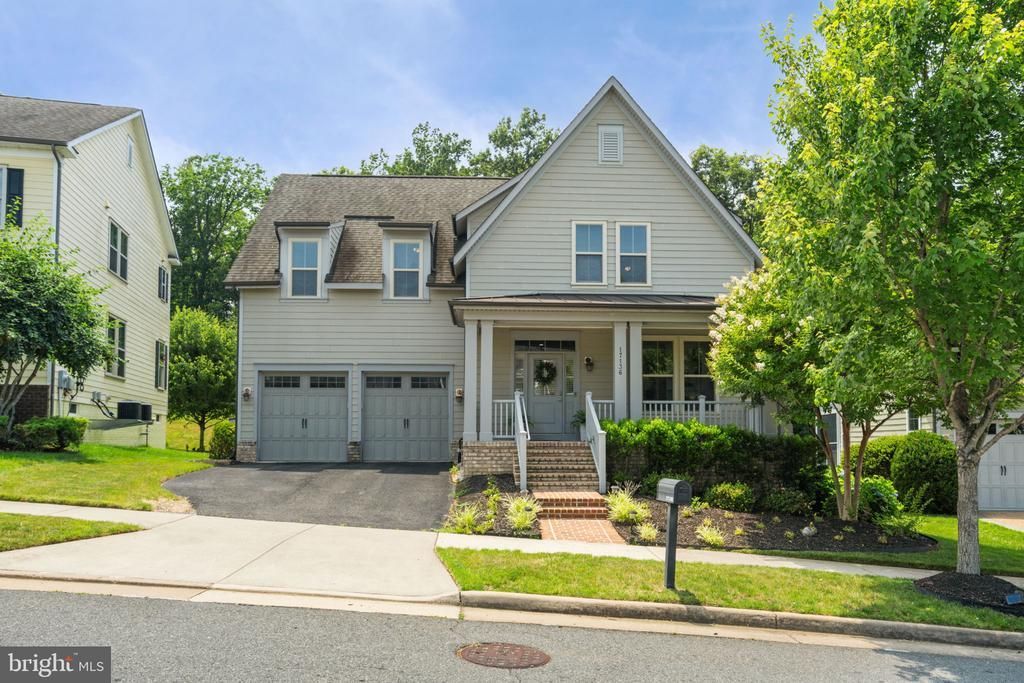 17136 Gullwing Drive , Dumfries, VA 22026 Main Photo