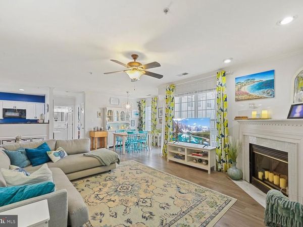 25320 LAKE MIST SQUARE , Unit 201, CHANTILLY, VA 20152