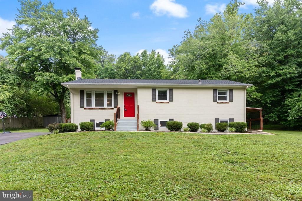 8430 WARREN DRIVE, POMFRET, MD 20675