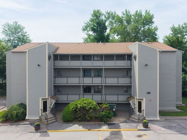 1203 Grafton Street, Unit 39, Worcester, MA 01604