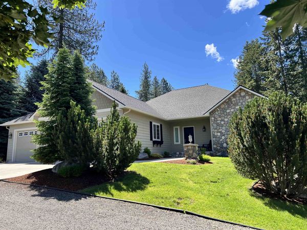 11334 N Whitworth Dr, Spokane, WA 99218