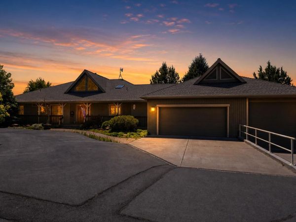 18203 Fadjur Lane, Sisters, OR 97759