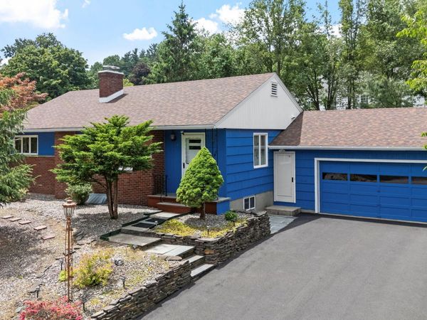 15 Southern Drive, Latham, NY 12110