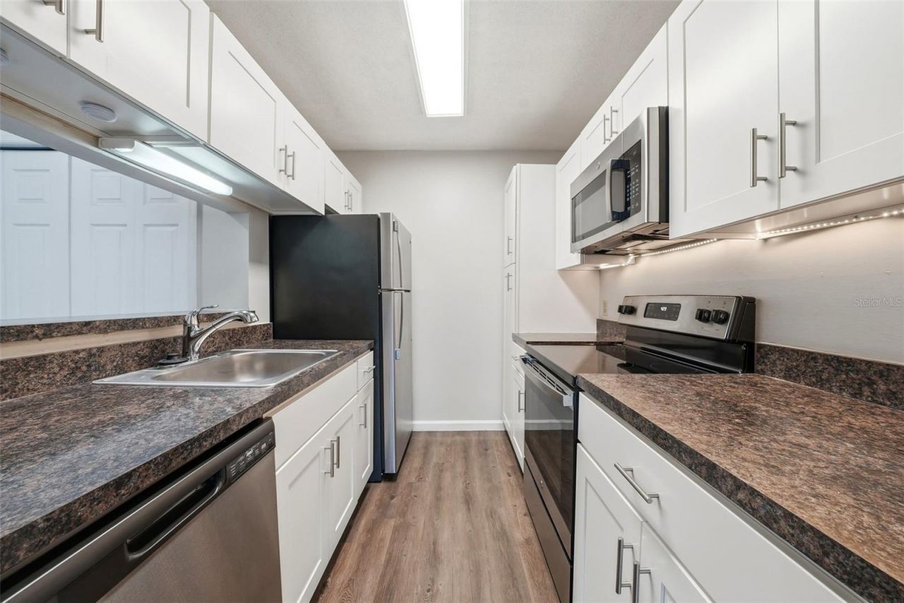 11901 4th Street N, Unit 2106, Saint Petersburg, FL 33716 Photo