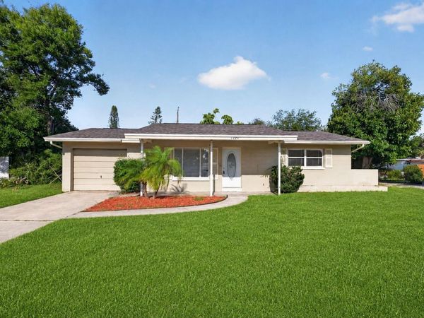 11234 68TH AVENUE N, SEMINOLE, FL 33772