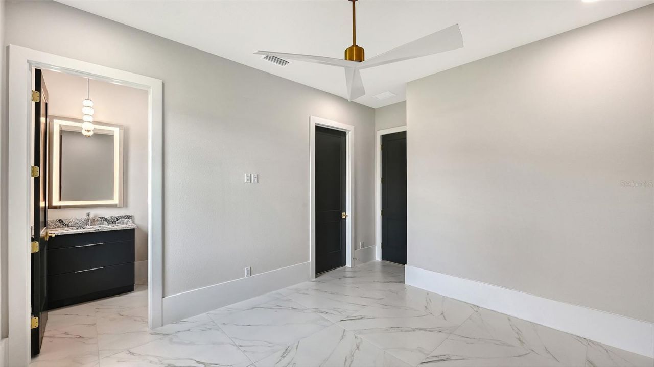1046 Blue Shell Loop, Sarasota, FL 34240 Photo