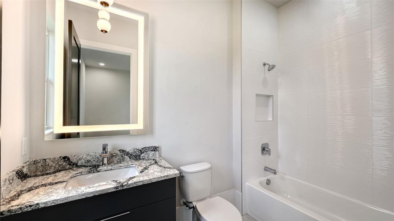 1046 Blue Shell Loop, Sarasota, FL 34240 Photo