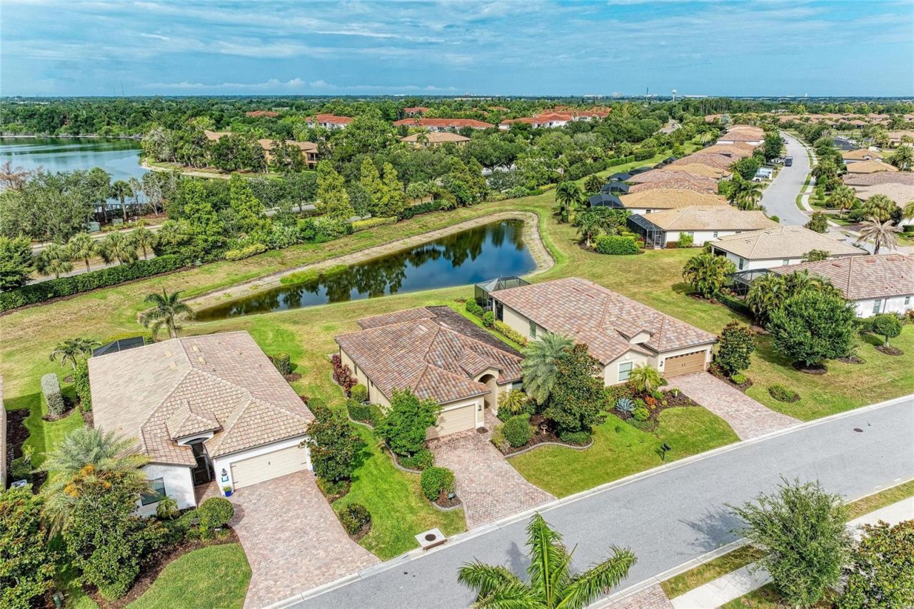 165 Wandering Wetlands Circle, Bradenton, FL 34212 Photo