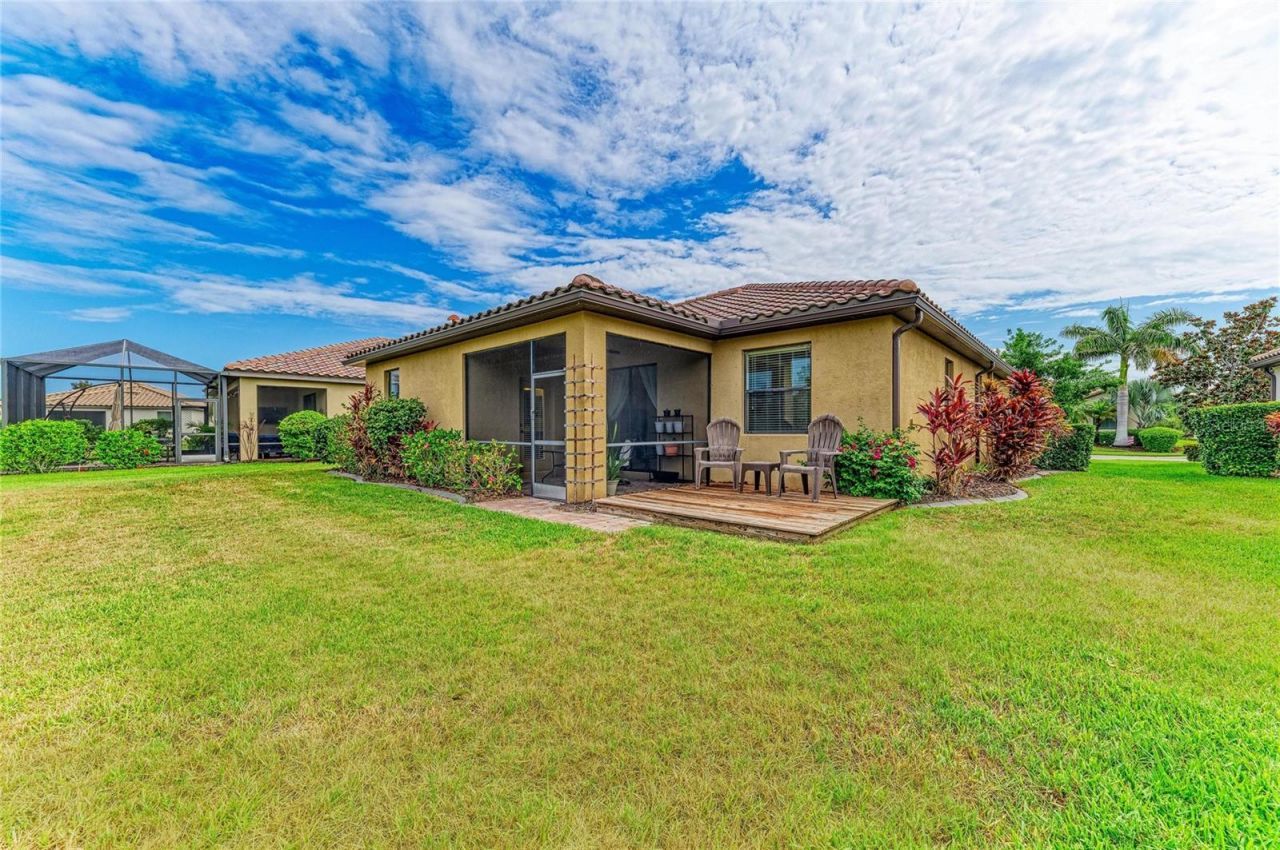 165 Wandering Wetlands Circle, Bradenton, FL 34212 Photo