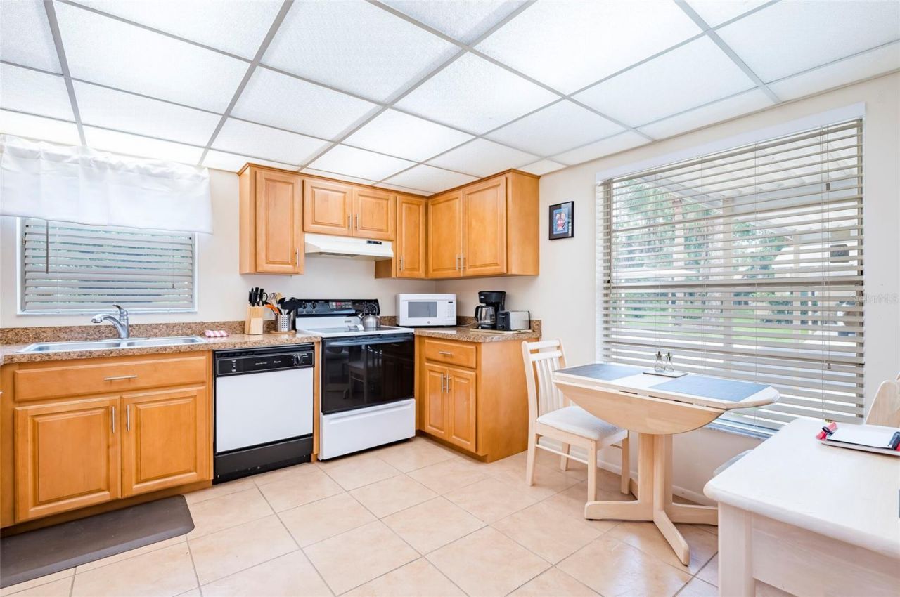 4807 Village Gardens Drive, Unit 104, Sarasota, FL 34234 Photo