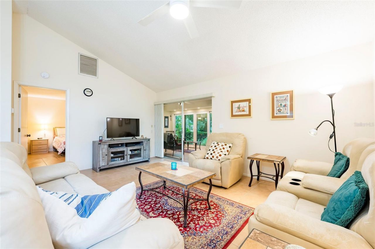 4807 Village Gardens Drive, Unit 104, Sarasota, FL 34234 Photo
