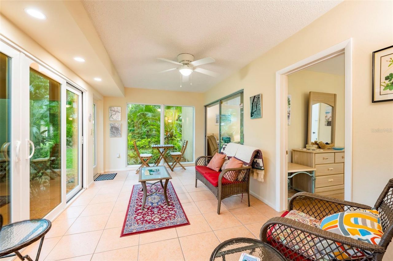 4807 Village Gardens Drive, Unit 104, Sarasota, FL 34234 Photo