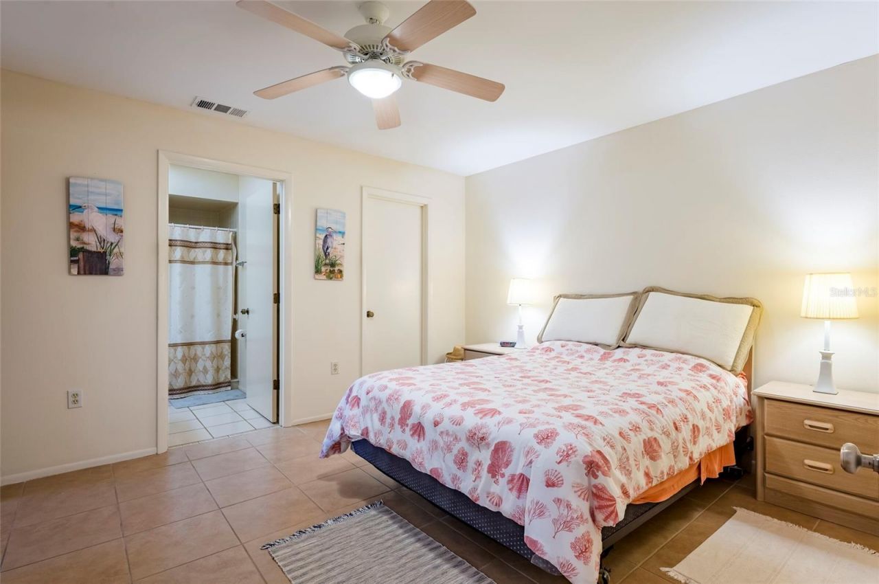 4807 Village Gardens Drive, Unit 104, Sarasota, FL 34234 Photo
