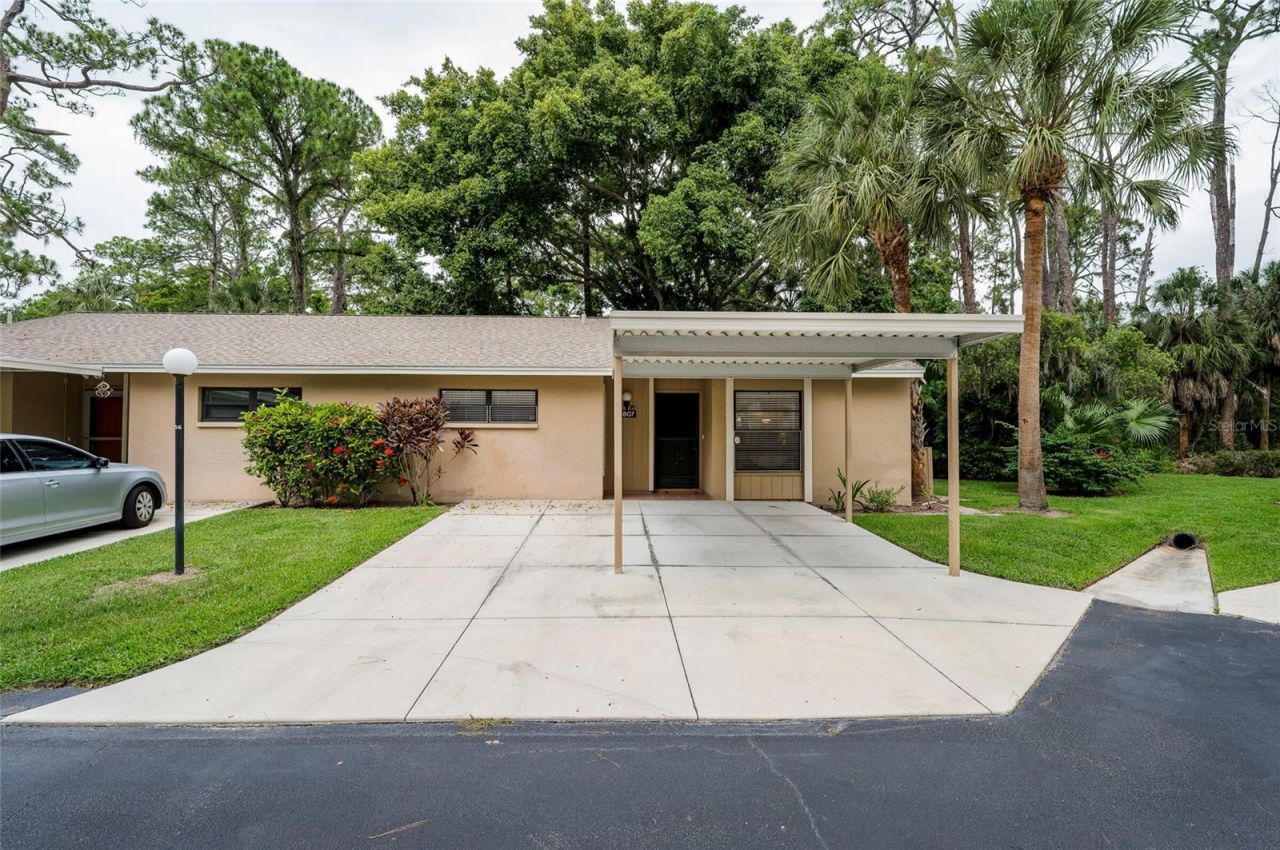 4807 Village Gardens Drive, Unit 104, Sarasota, FL 34234 Photo