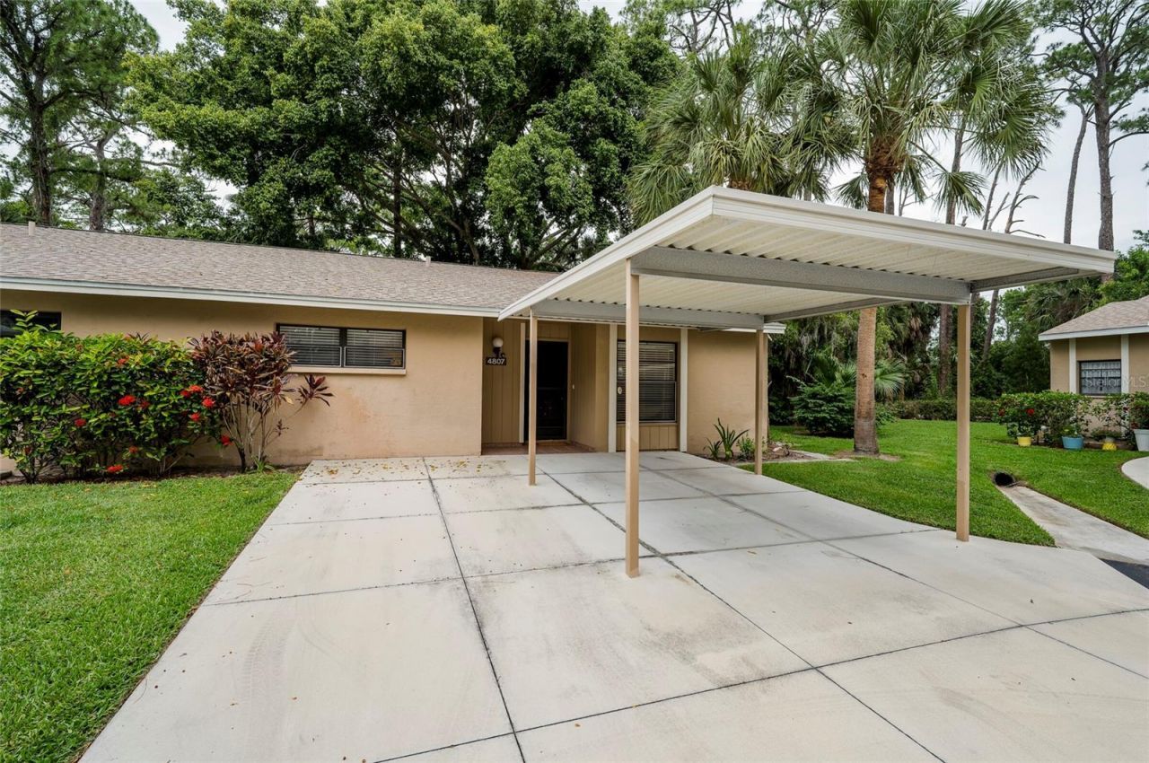 4807 Village Gardens Drive, Unit 104, Sarasota, FL 34234 Photo