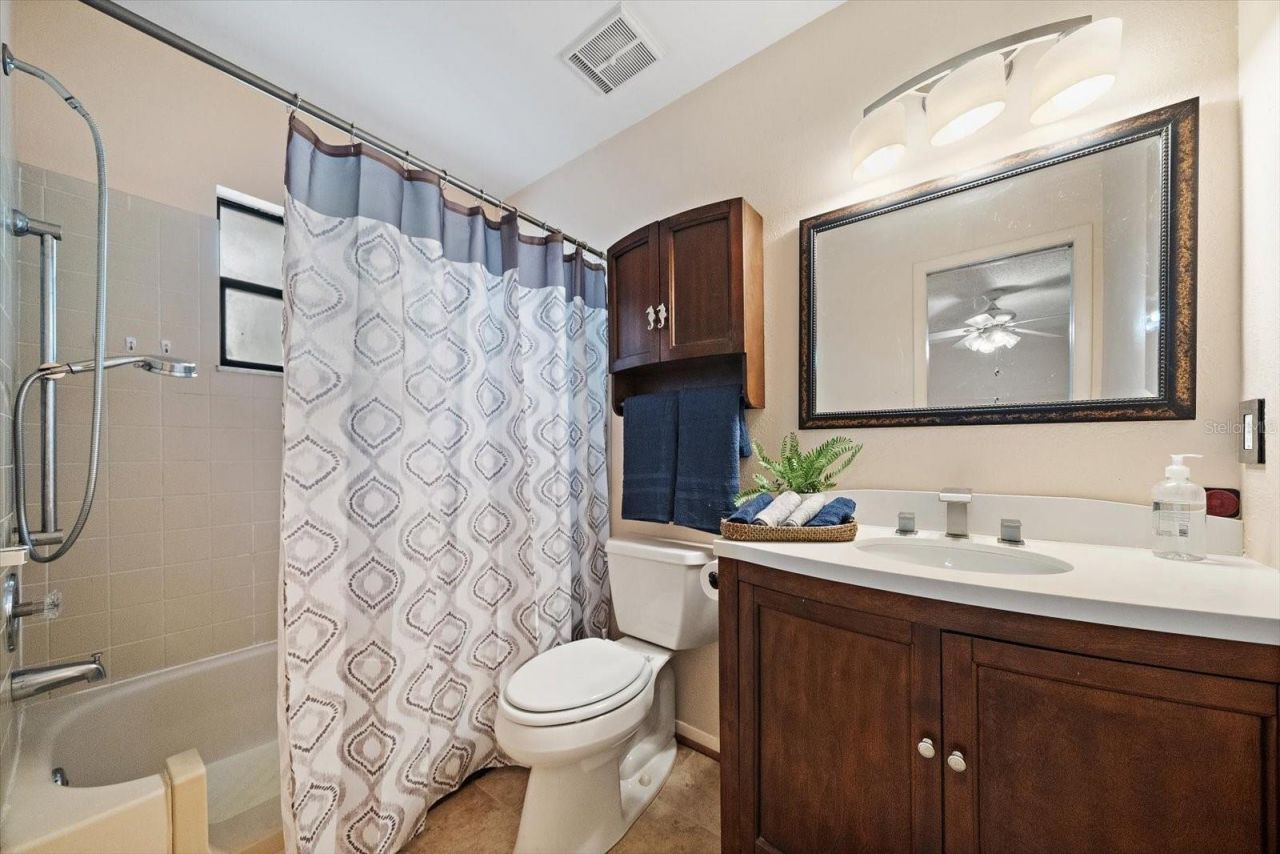 4286 Tarpon Drive Se, Saint Petersburg, FL 33705 Photo