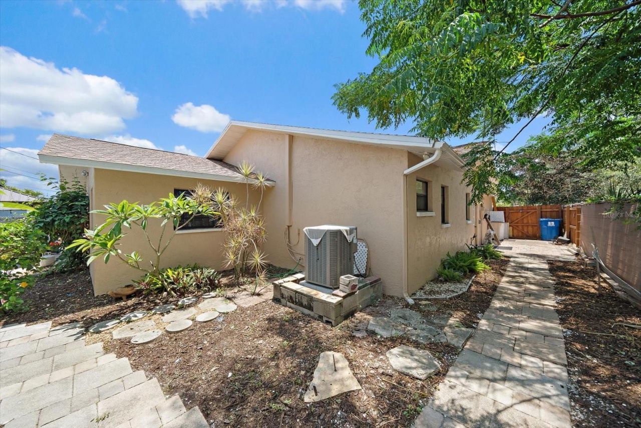 4286 Tarpon Drive Se, Saint Petersburg, FL 33705 Photo