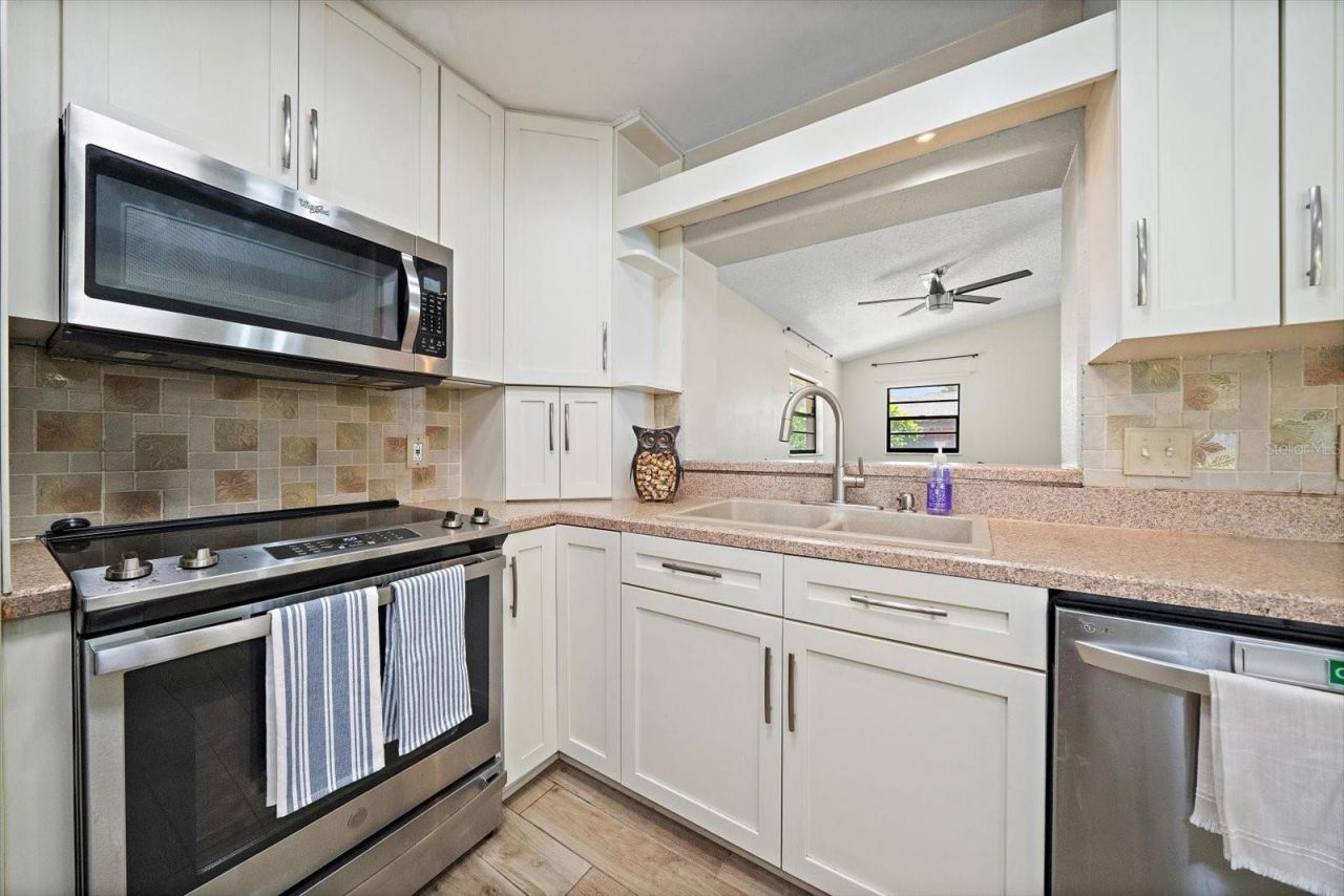 4286 Tarpon Drive Se, Saint Petersburg, FL 33705 Photo