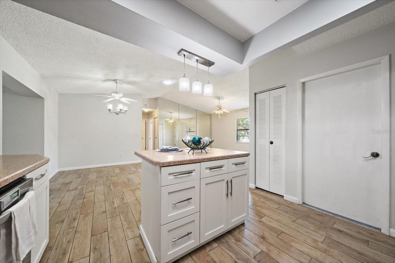 4286 Tarpon Drive Se, Saint Petersburg, FL 33705 Photo