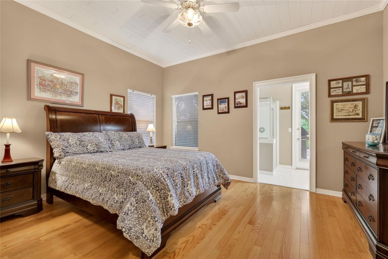 1920 Edgewater Drive , Mount Dora, FL 32757 Photo