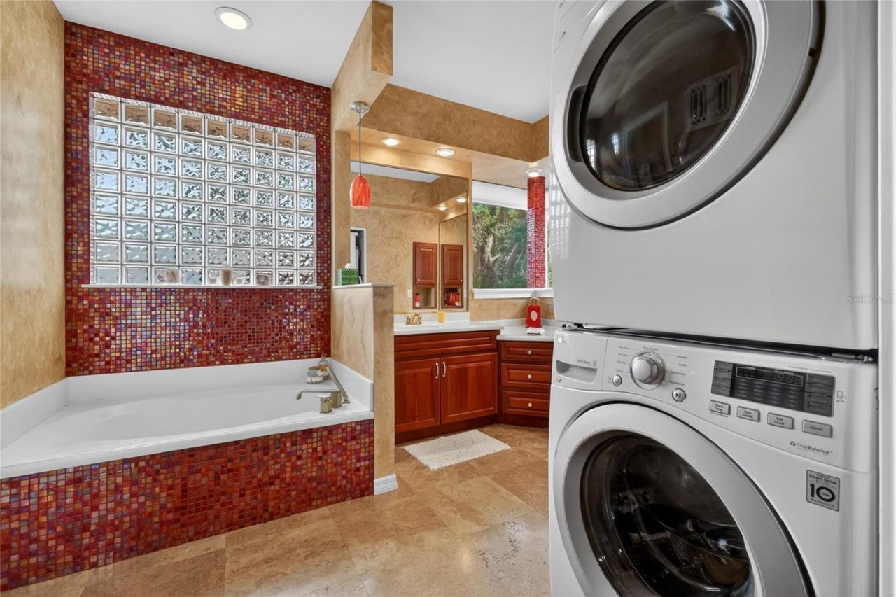 1920 Edgewater Drive , Mount Dora, FL 32757 Photo